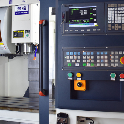 ماشینکاری با دقت بالا Cnc مرکز عمودی 900mm X Axis Travel